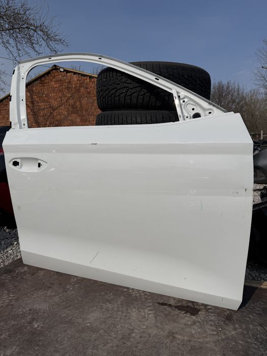 Врата Skoda Octavia 4 2020 год.-