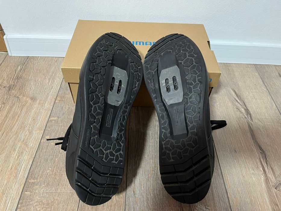 Pantofi de ciclism Shimano SH-AM503