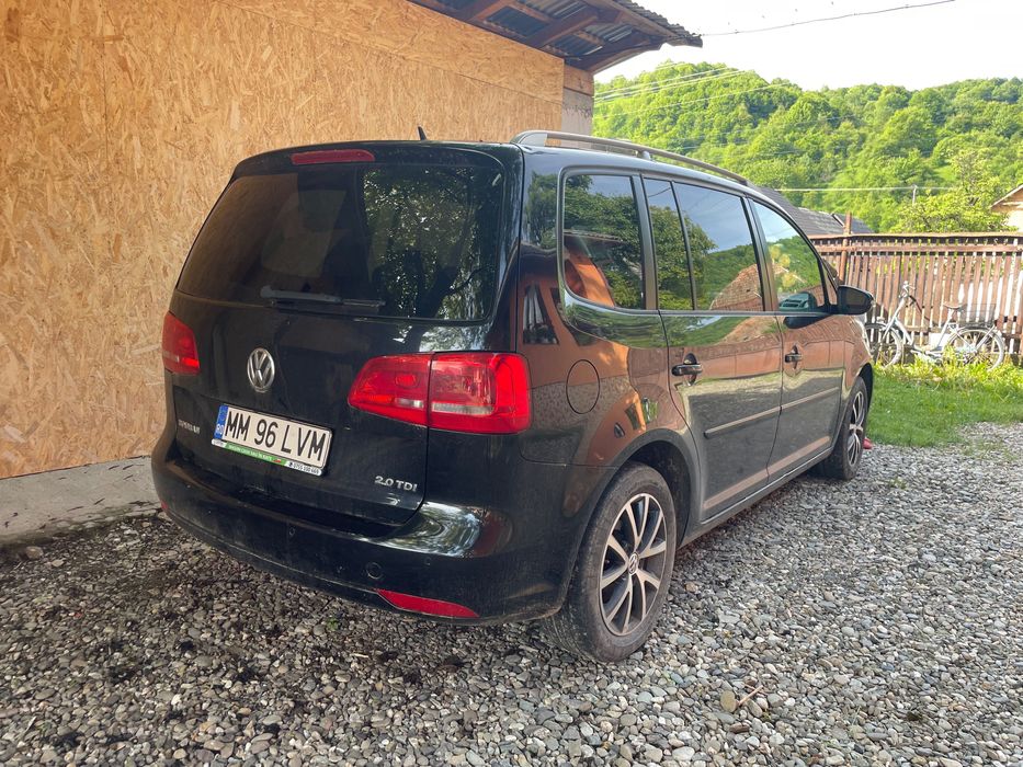 Mașină VW Touran 2012