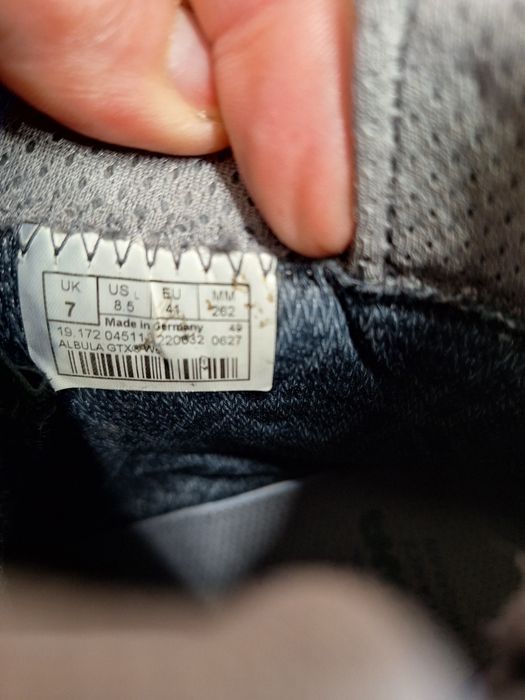 Туристически обувки LOWA