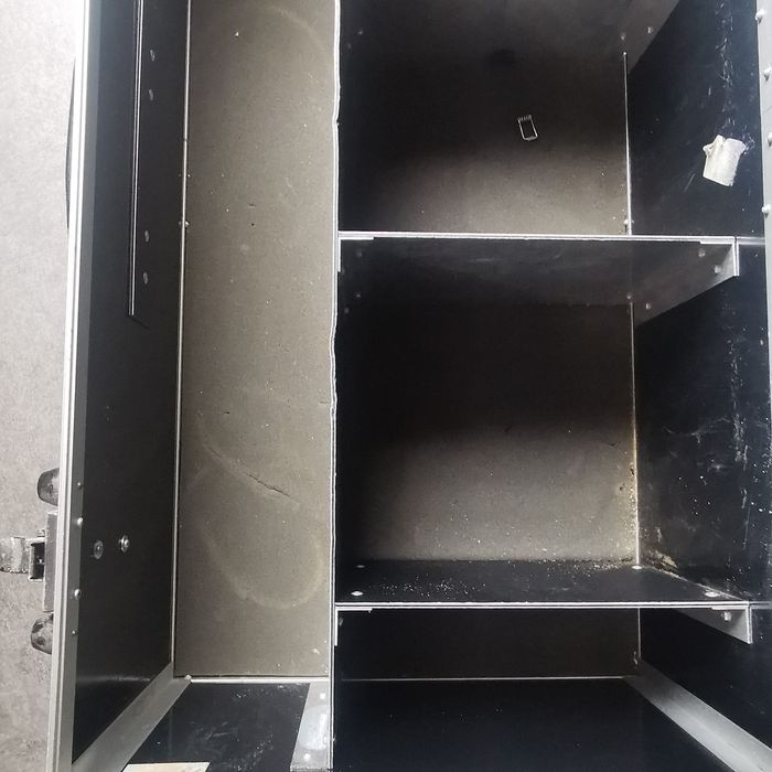 Flight case multifuncțional
