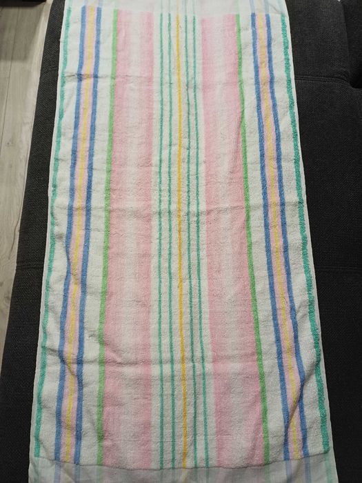 Нова хавлиена кърпа, 100х50см.