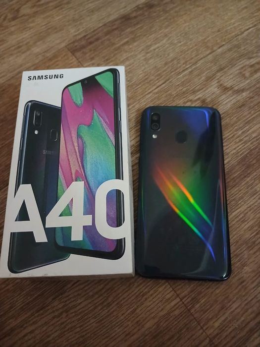 Samsung a40 4/64Gb