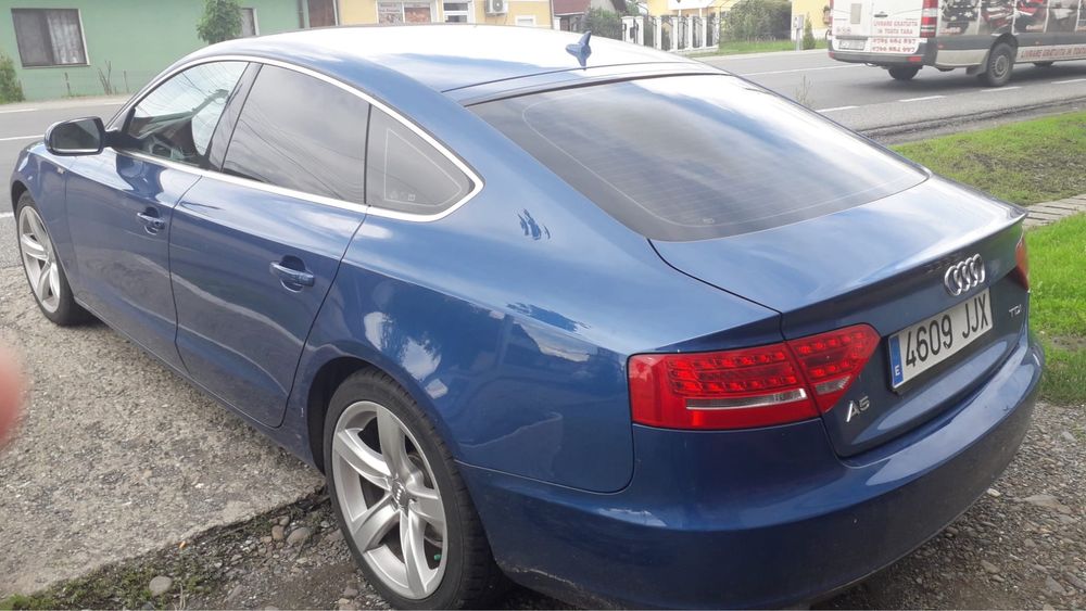 Vand audi A5 2.7 an frabricatie 2011