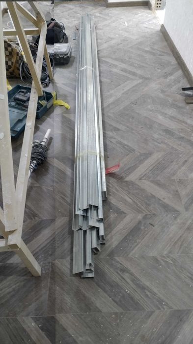 подоконник новый белый 7,5 метра