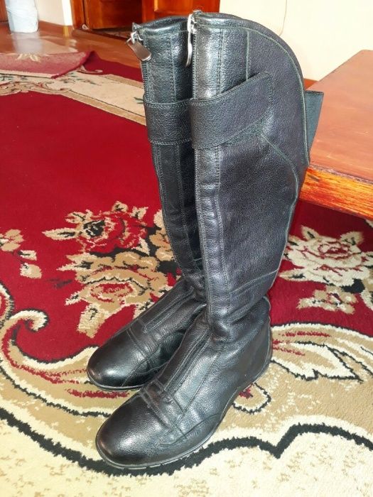 Продам сапоги демисезонние на девочку подростка