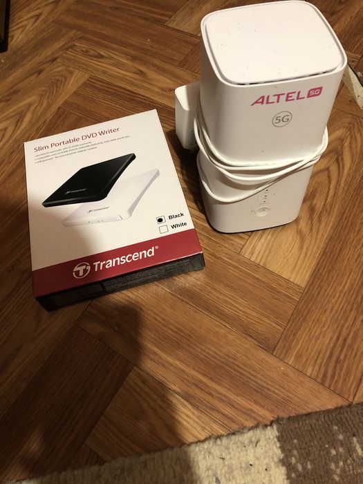 Продам вайфай роутер и дисковод  переносной