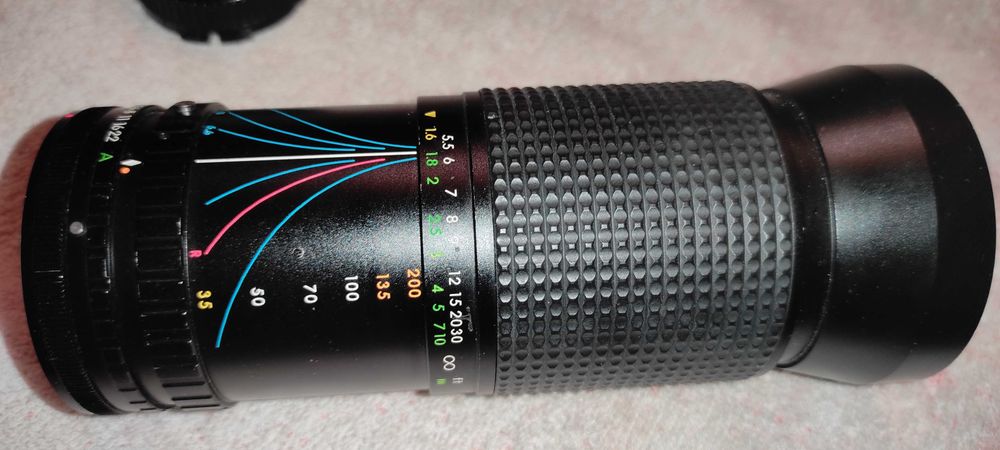 vand - obiectiv foto  TOPMAN MC AUTO. zoom /macro 1:3.5-4.8  f=35-200 mm ( 67 ) japan - neprobat  pret 150 ron