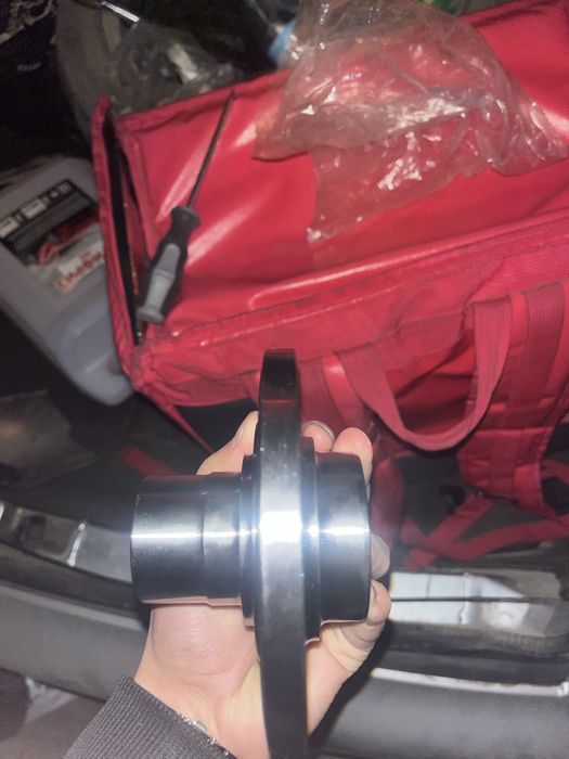 Продаю ступицу на Audi A6,A8