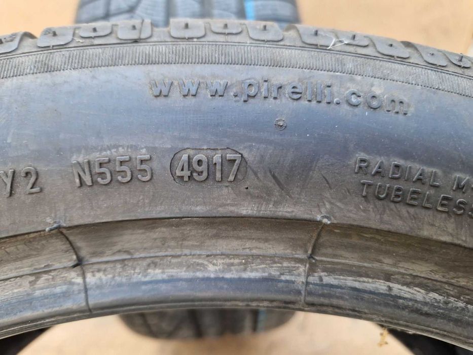 2 Pirelli R19 275/40 Зимни гуми  DOT 4917