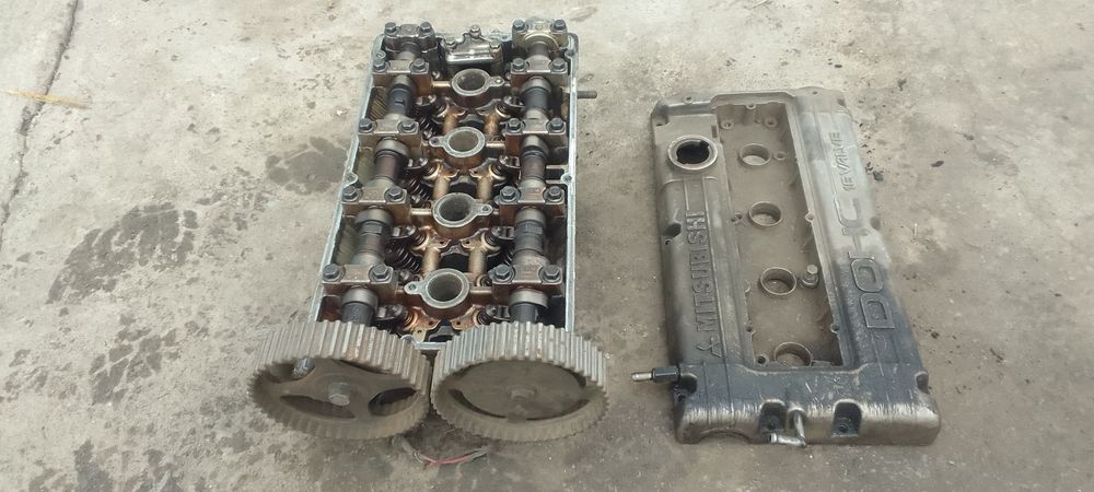 Головка митсубиси  доннс 16 клапаный