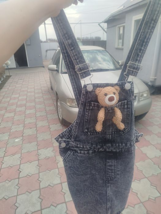 Продам платья и костюмы