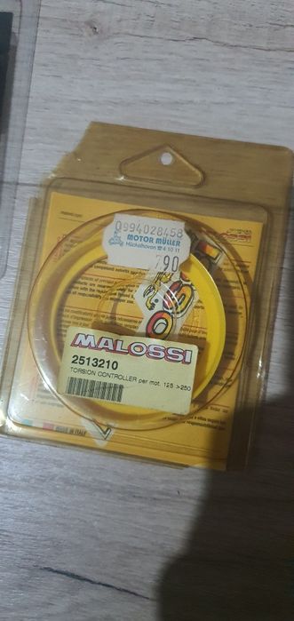 Продавам ролки- пружини и други всичко е ново