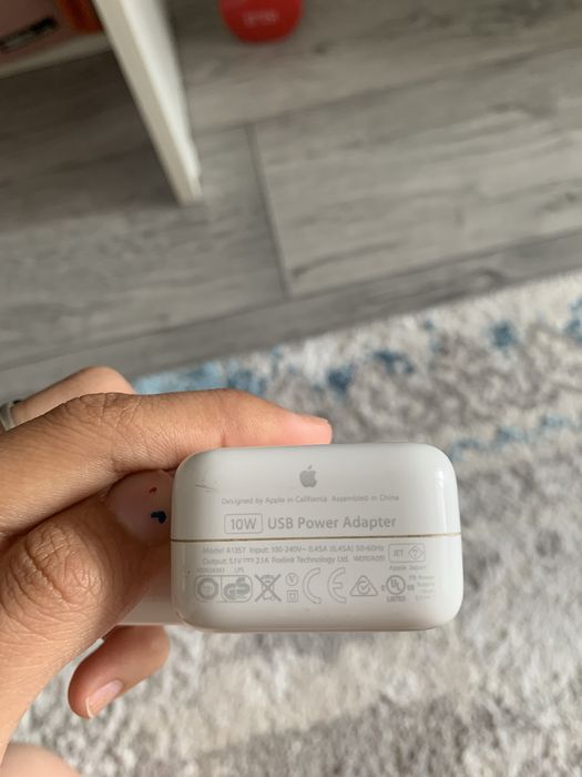 Продам штекер айфон