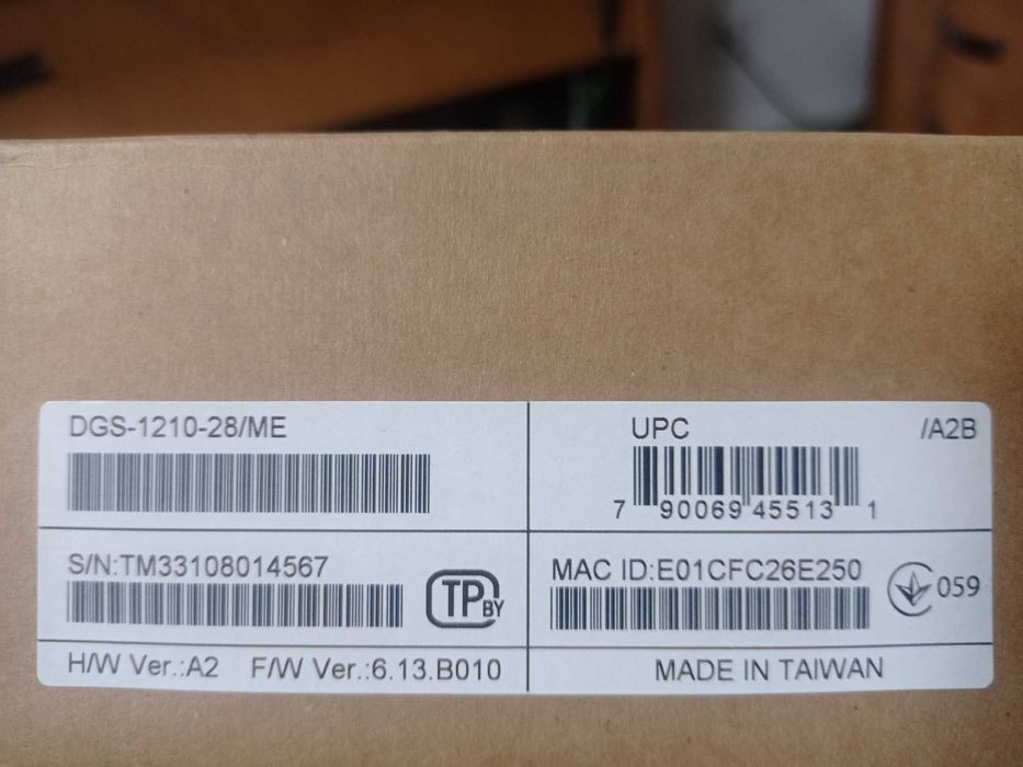 Коммутатор D-Link DGS-1210-28/ME/A2B. Новый!