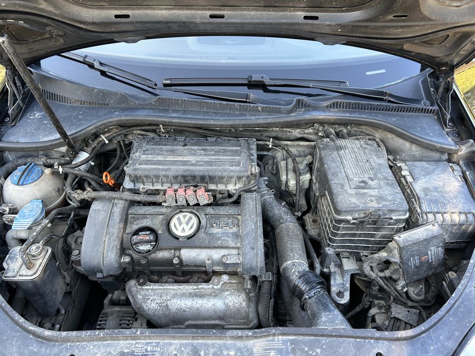 Volkswagen Golf 5 1.4 GPL Proprietar de 14 ani