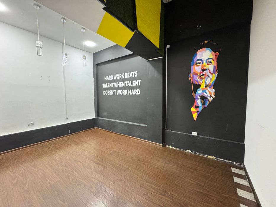 Дархан Хамид Алимджана | 175кв - нежилое помещение вдоль дороги Продаж