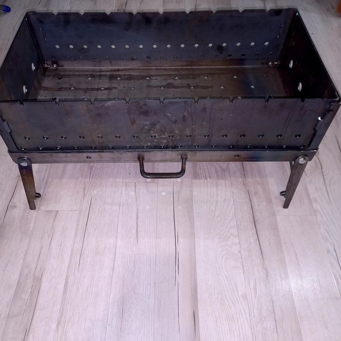 Мангал новый. Разборный.