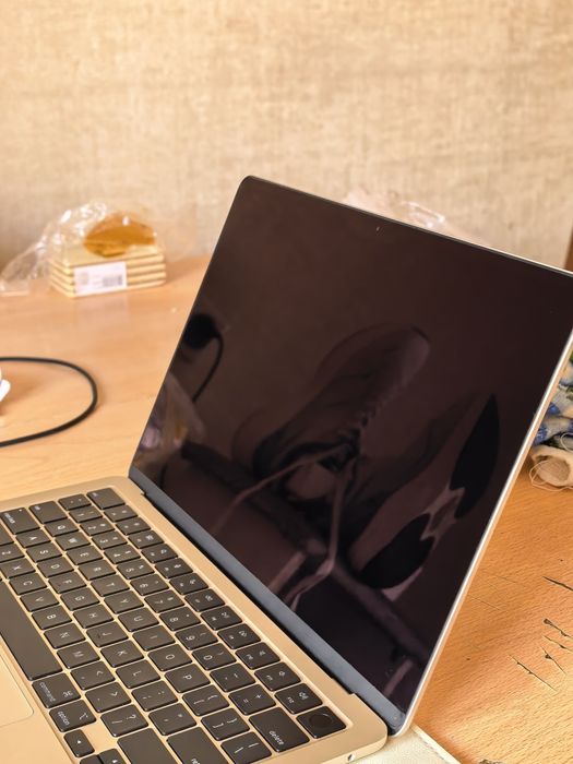 MacBook Air M4 "13 // 16/256 // Starlight