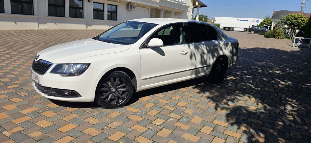 SKODA Superb 2015 — imagine 2