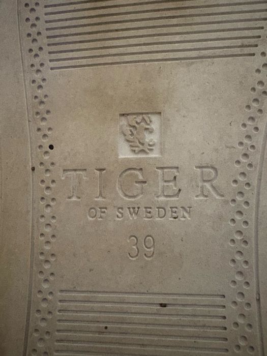Tiger of Sweden кецове