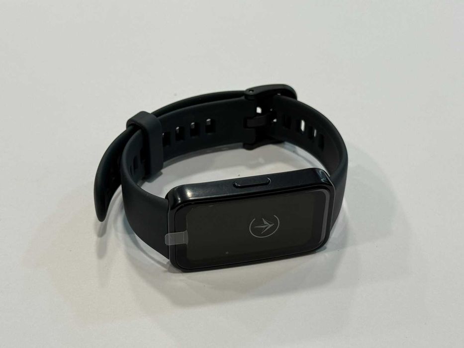 Смарт гривна HUAWEI Band 8