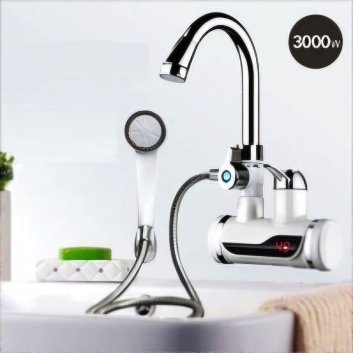 Електрически проточен водонагревател - смесителна батерия и душ слушал