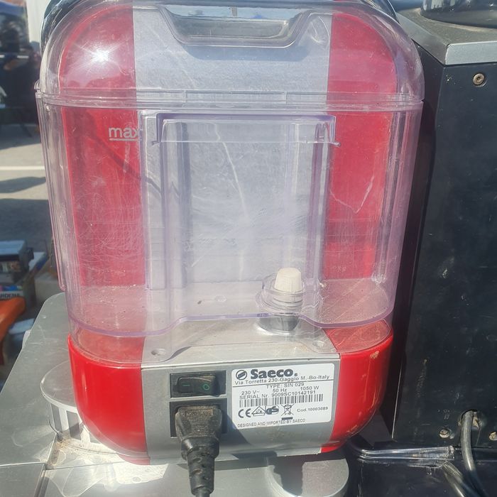 Expresor de cafea cu pastile saeco