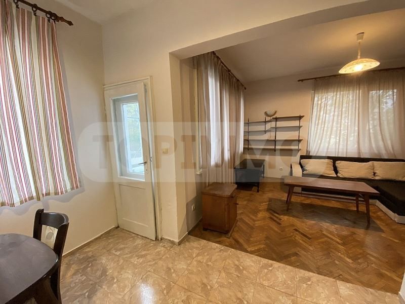 Дава се под наем Тристаен апартамент в Варна, Гръцка махала - 90 кв.м за 400 € - Снимка #2