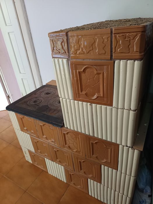 Soba de teracota tip cizma cu plita