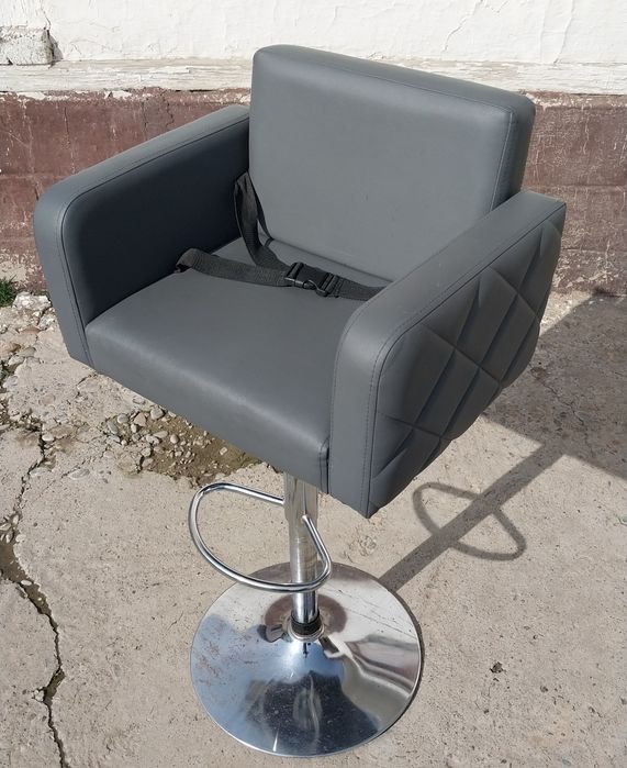 Кресло детское парикмахерское