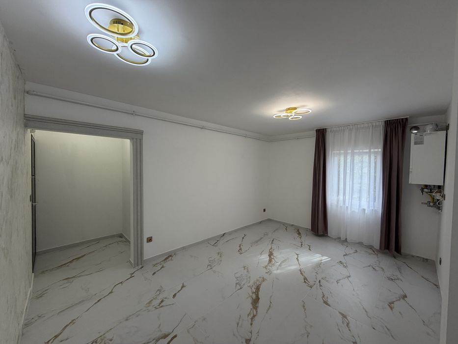 Apartament 2 camere , 53mp +balcon 5 mp ,et .1 parcul Teilor