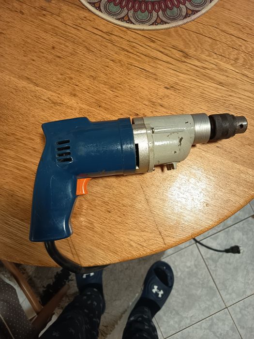 Bormasină rotopercutantă