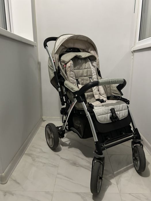 Коляска прогулочная