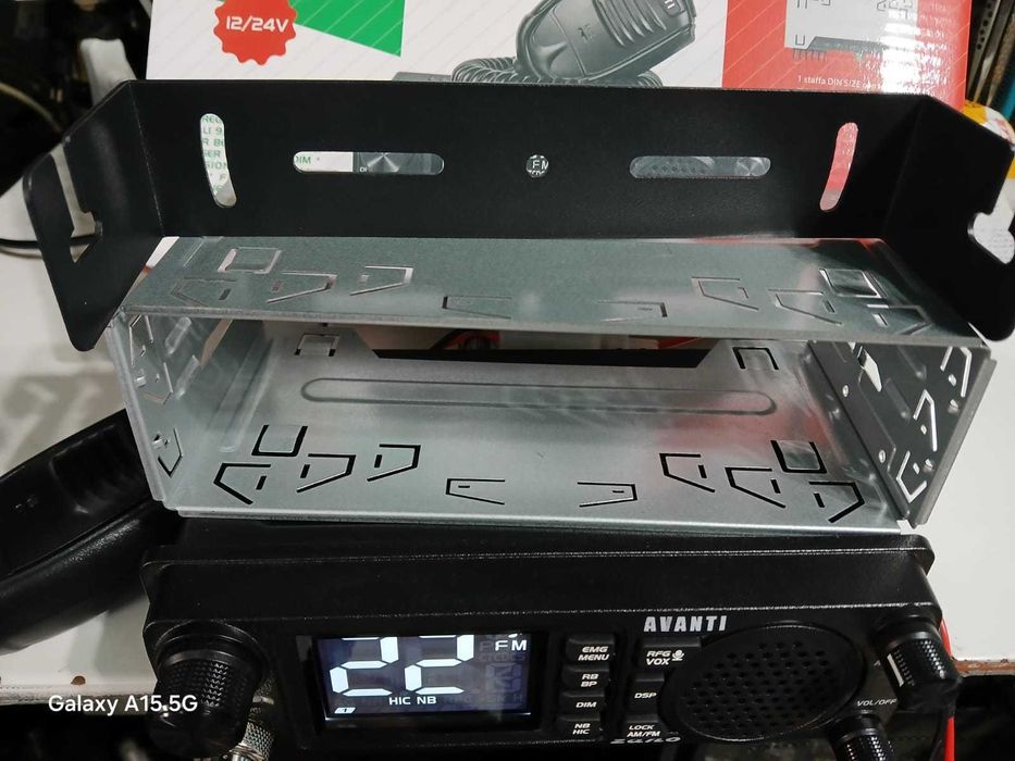 Statie radio CB Avanti Zano
