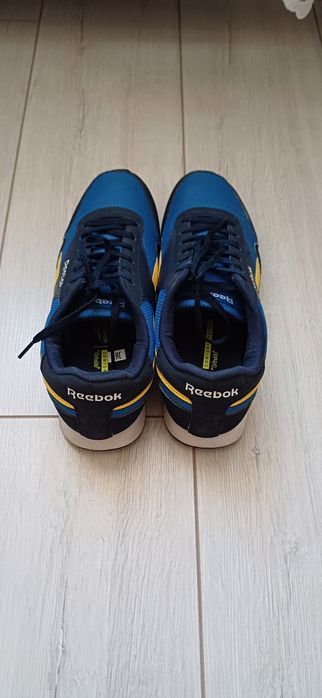Продам кроссовки Reebok 41 размер