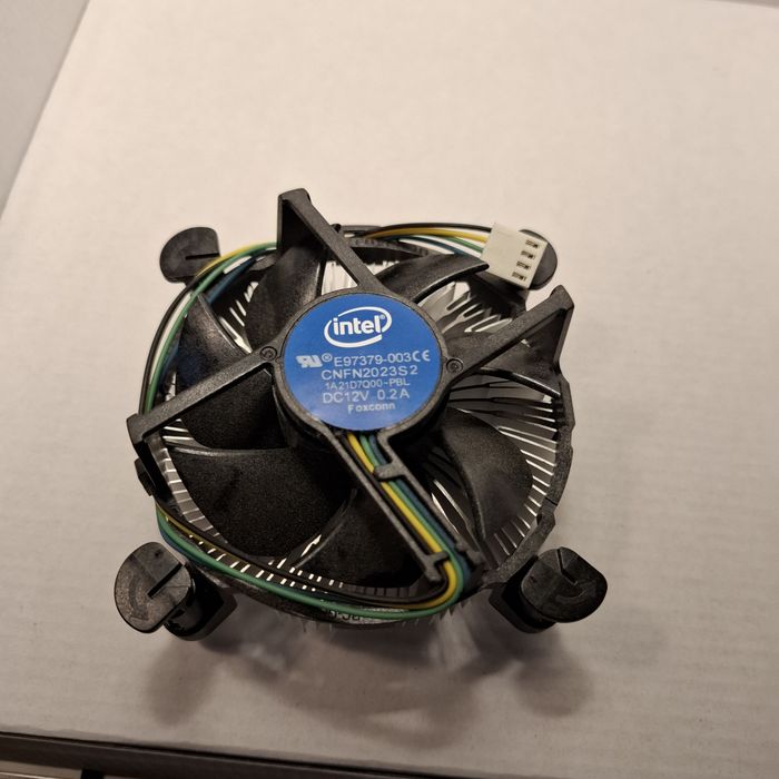 Placa de baza gigabyte B560M DS3H V2 + intel i3 10100f