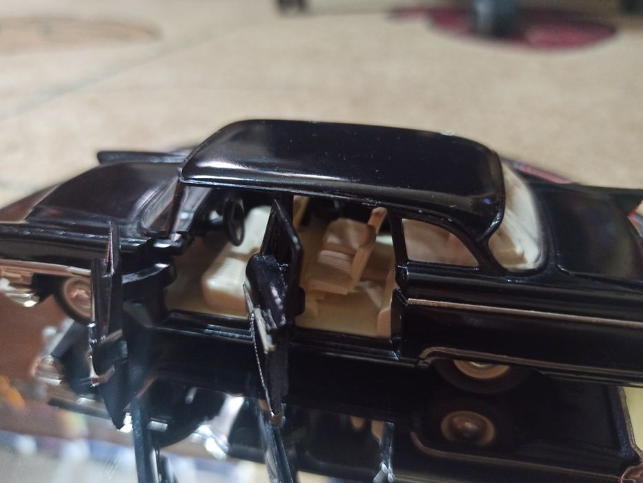 Модель Чайка газ-13  СССР 1/43