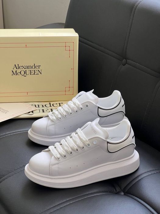 Adidasi Alexander Mcqueen noi