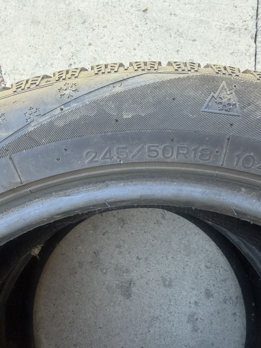 Зимние шины 245/50/18R