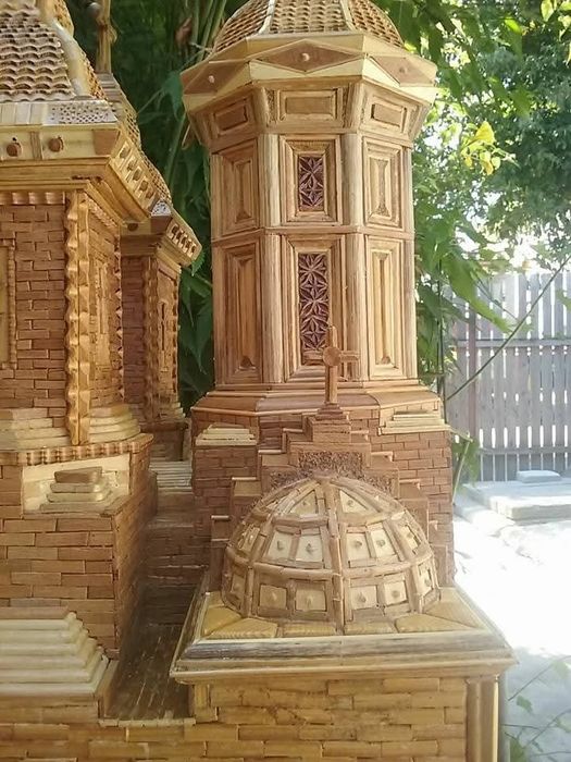 Biserica in miniatura