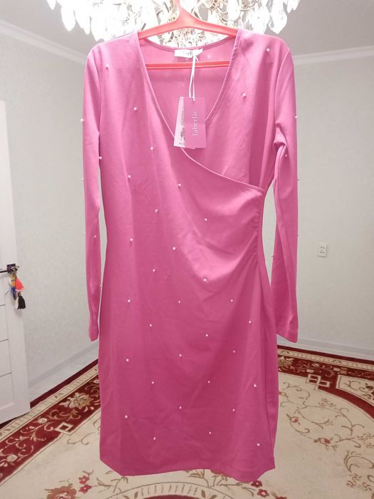 Продаю Платье Весеннее.