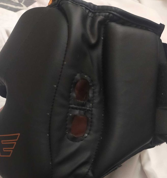 Шлем каратэ кикбоксинг итд