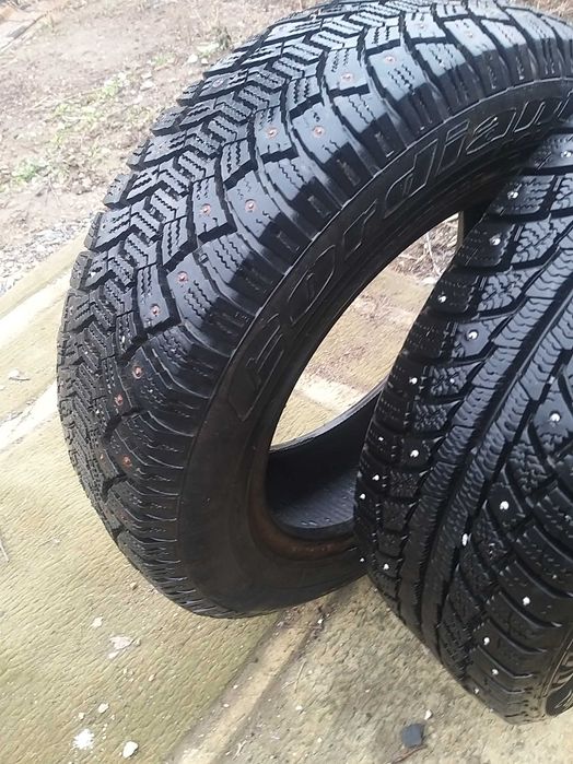 Шипы зима Р15/185/65 Кордиан поляр в идеальном состоянии