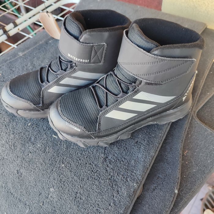 Детски зимни обувки Adidas Terrex