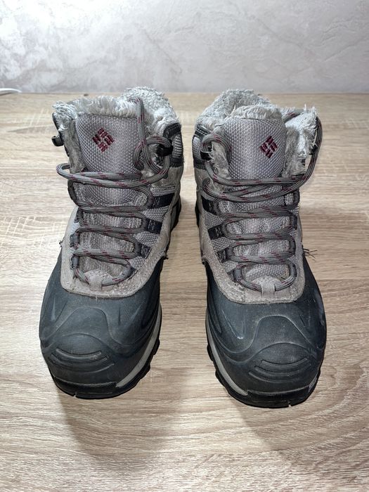 Ботинки женские Columbia 38