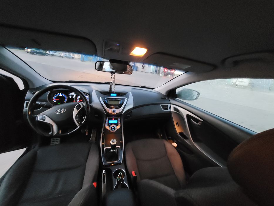 Hyundai Elantra 1.6 MPi (132 CP)