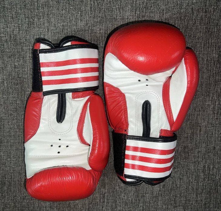 Продаи боксерские перчатки