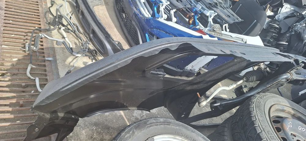 aripa stanga dacia duster hjd