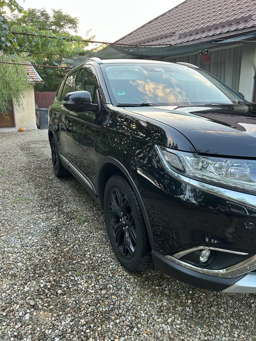 Mitsubishi Outlander 2018 diesel cutie automata